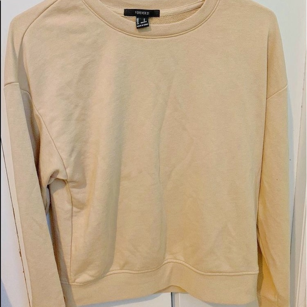 Forever 21 Crewneck!